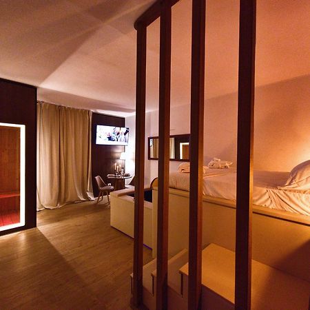 Alma Suites - Il Nido D'Amore Livorno Dış mekan fotoğraf