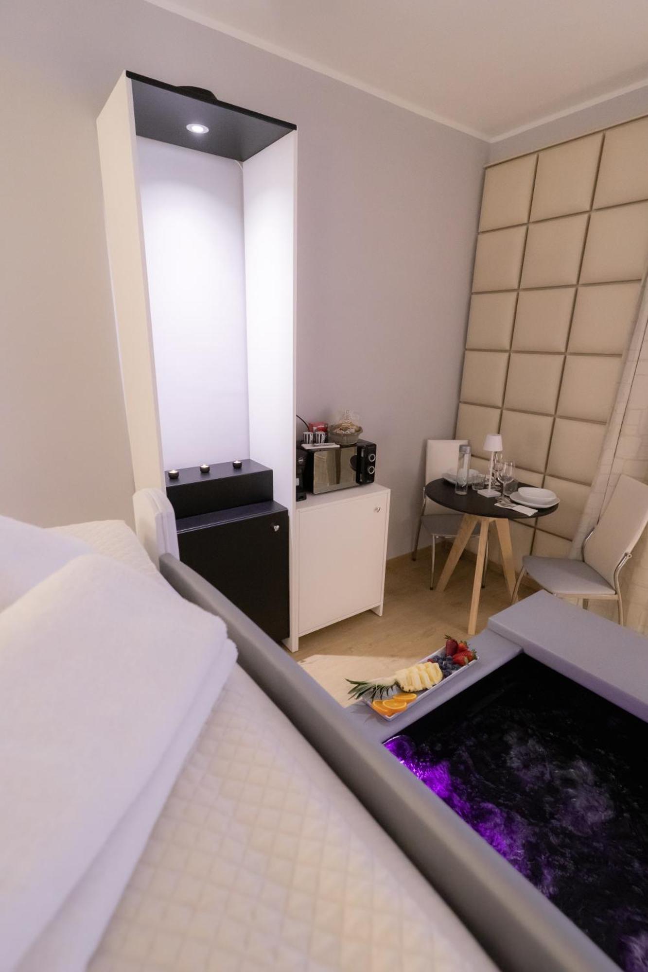 Alma Suites - Il Nido D'Amore Livorno Dış mekan fotoğraf