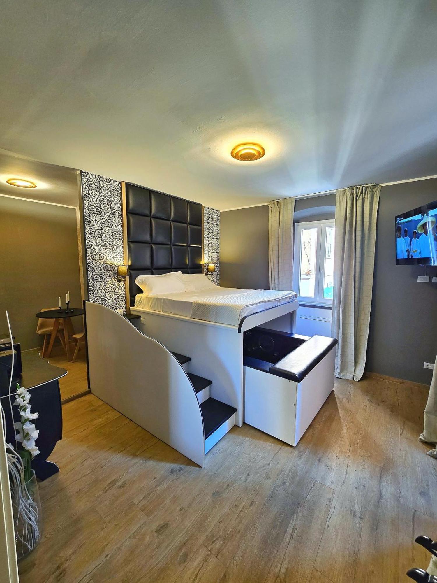 Alma Suites - Il Nido D'Amore Livorno Dış mekan fotoğraf